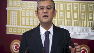 Özgür Özel CHP Grup Başkanlığı görevini fiilen bıraktı