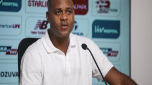 Patrick Kluivert: Atatürk Olimpiyat Stadyumu'nda lanet var