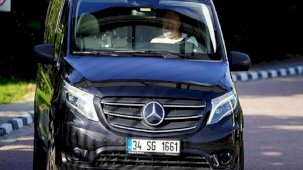 SON DAKİKA! Şenol Güneş, futbolcular ve teknik heyet ile vedalaştı