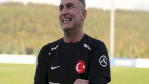 Stefan Kuntz'un A Milli Takım'ı tebrik etmesi olay oldu