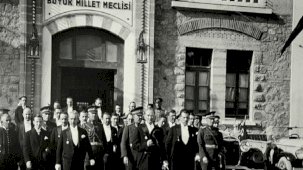 Türkiye demokrasisinin 100 yılı