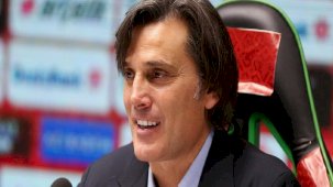 Vincenzo Montella bir ilki başardı! Hiçbir yabancı hoca başaramamıştı