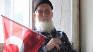 Zonguldaklı dede Cumhuriyet'in kuruluşuyla aynı yaşta