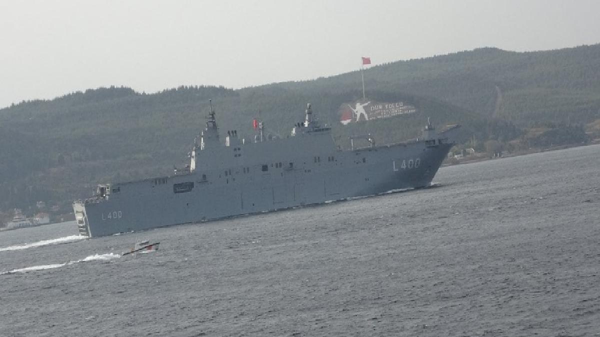 'TCG Anadolu' Çanakkale Boğazı’ndan geçti