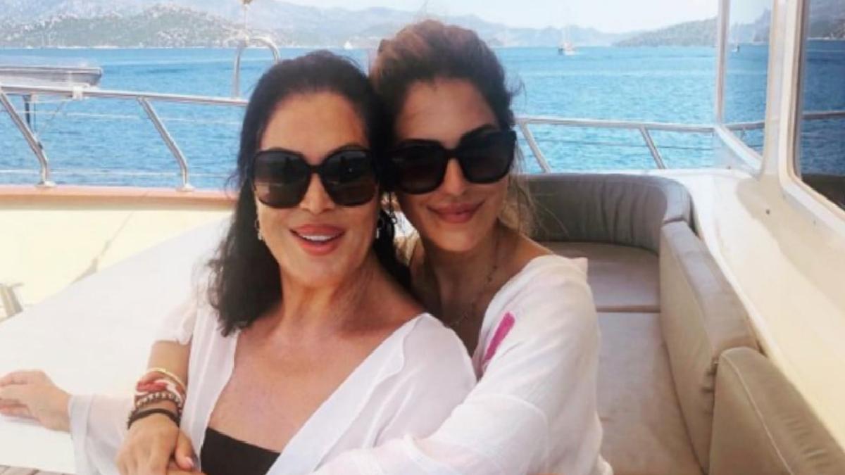 Türkan Şoray, kızı Yağmur Ünal'ın doğum gününü özel bir mesajla kutladı