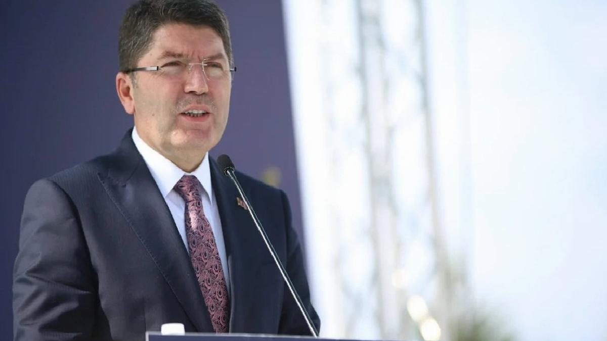 Yılmaz Tunç: Anayasa'nın darbecilerce yazılması değiştirmek için yeterli sebeptir