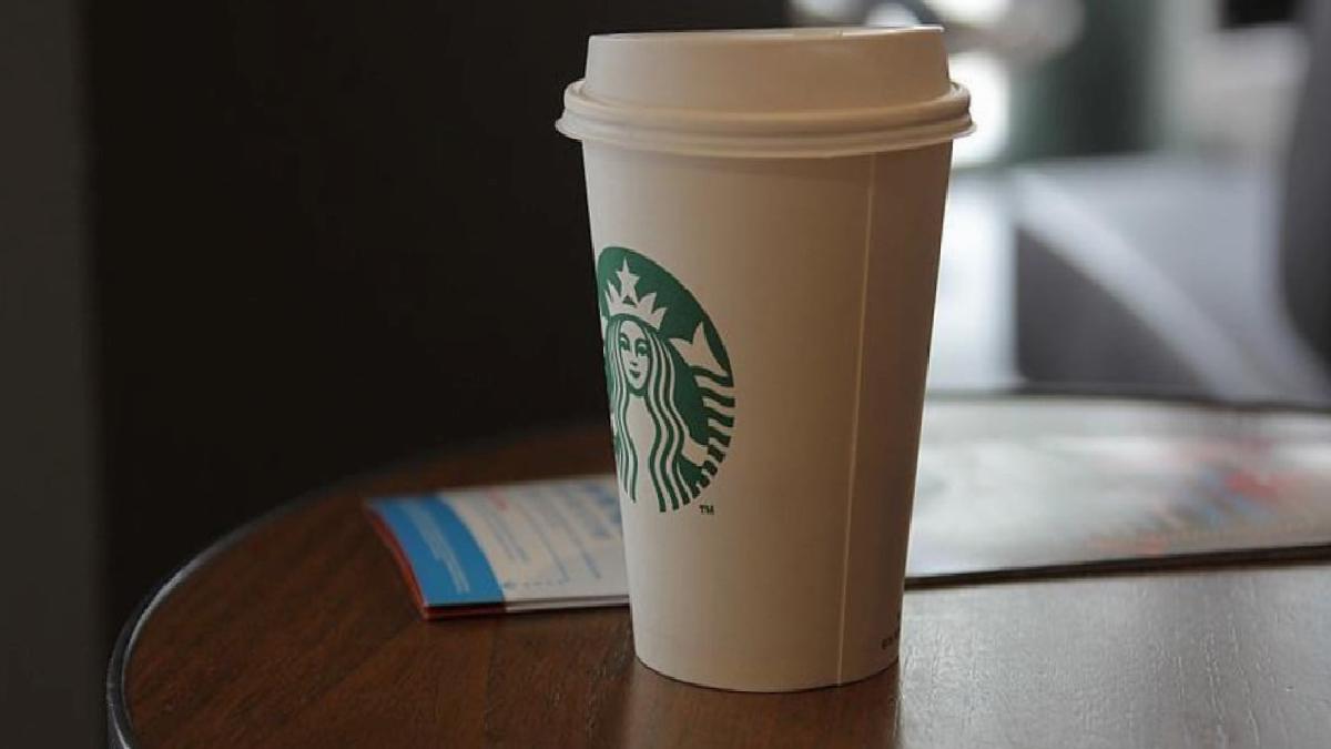ABD’de yüzlerce Starbucks çalışanı greve gitti