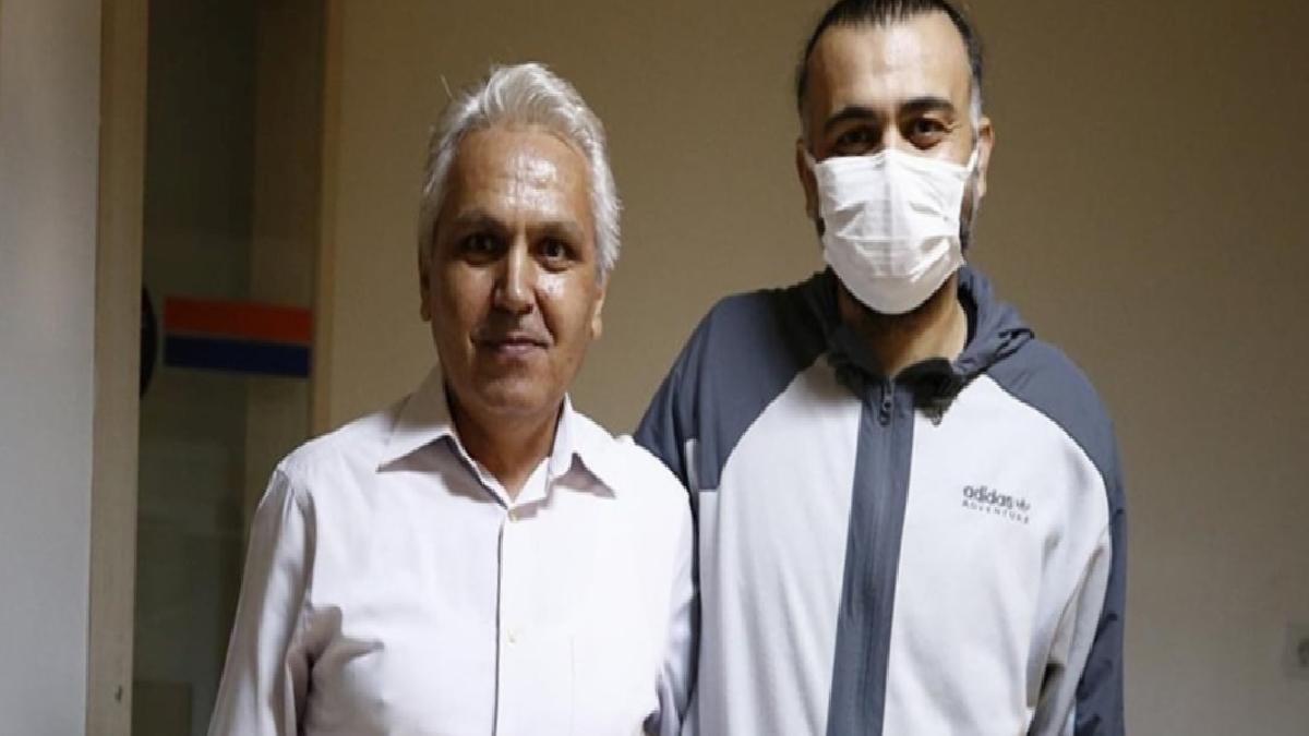 Antalya'da 24 yıl önce verdiği sözü tutarak, yeğenine böbreğini bağışladı