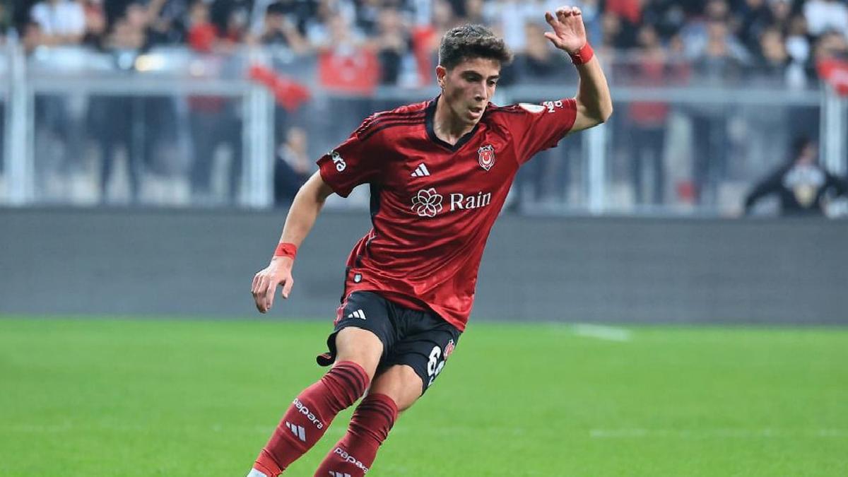 Beşiktaş'ta sakatlık! Yakup Arda Kılıç maça devam edemedi