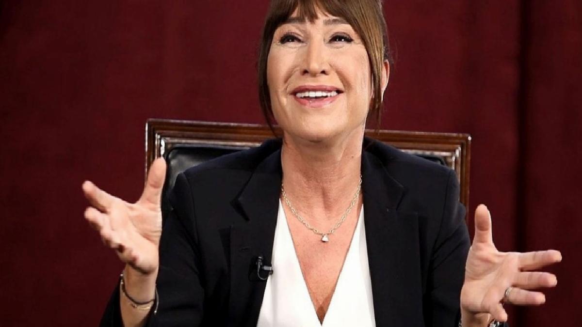Demet Akbağ'ın komik internet alışverişi anısı: Oyuncağını almışım