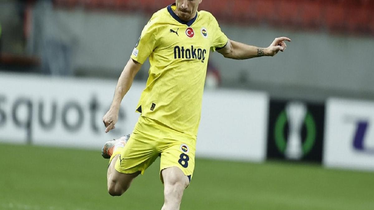 Fenerbahçe'de Mert Hakan Yandaş kararı! Yönetim harekete geçti