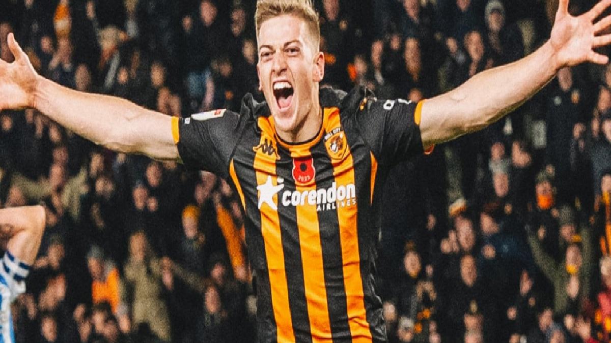Hull City, Huddersfield önünde üç puanı son dakikada aldı