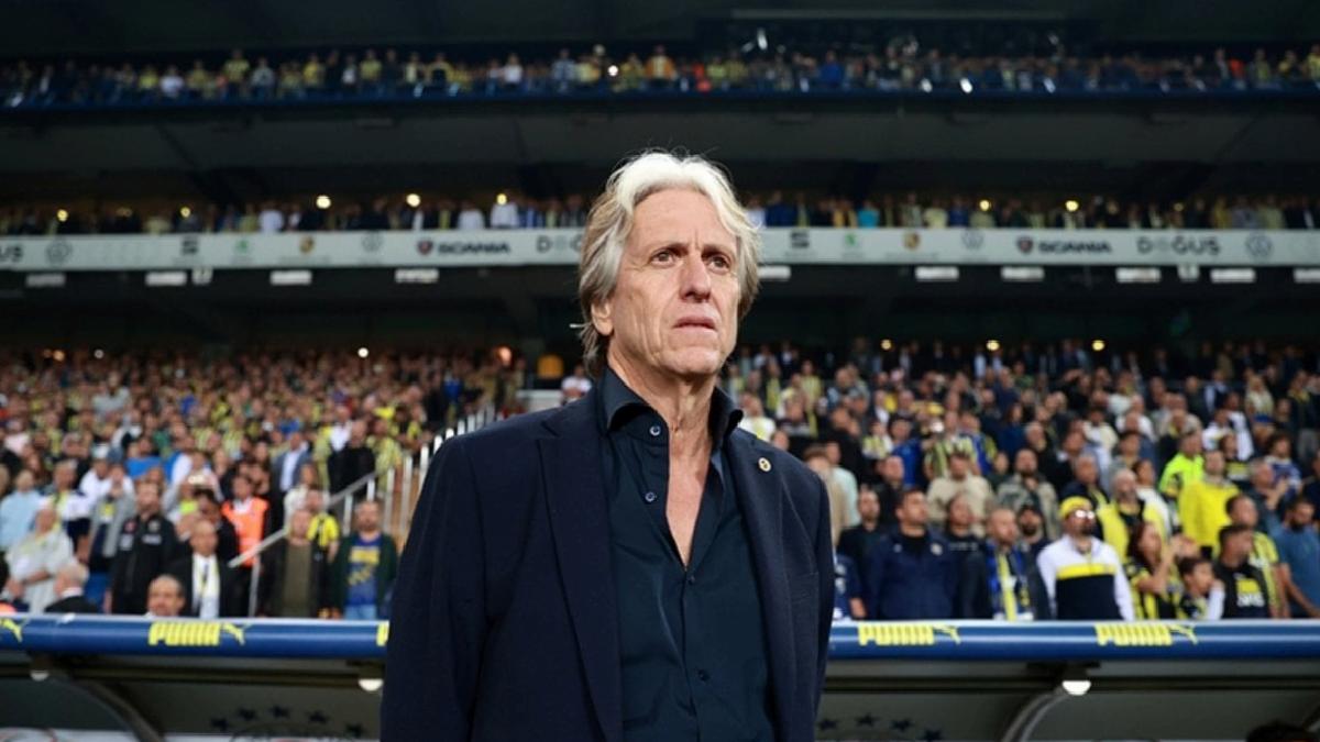 Jorge Jesus kararından vazgeçti! Fenerbahçe'yi FIFA'ya şikayet etmeyecek