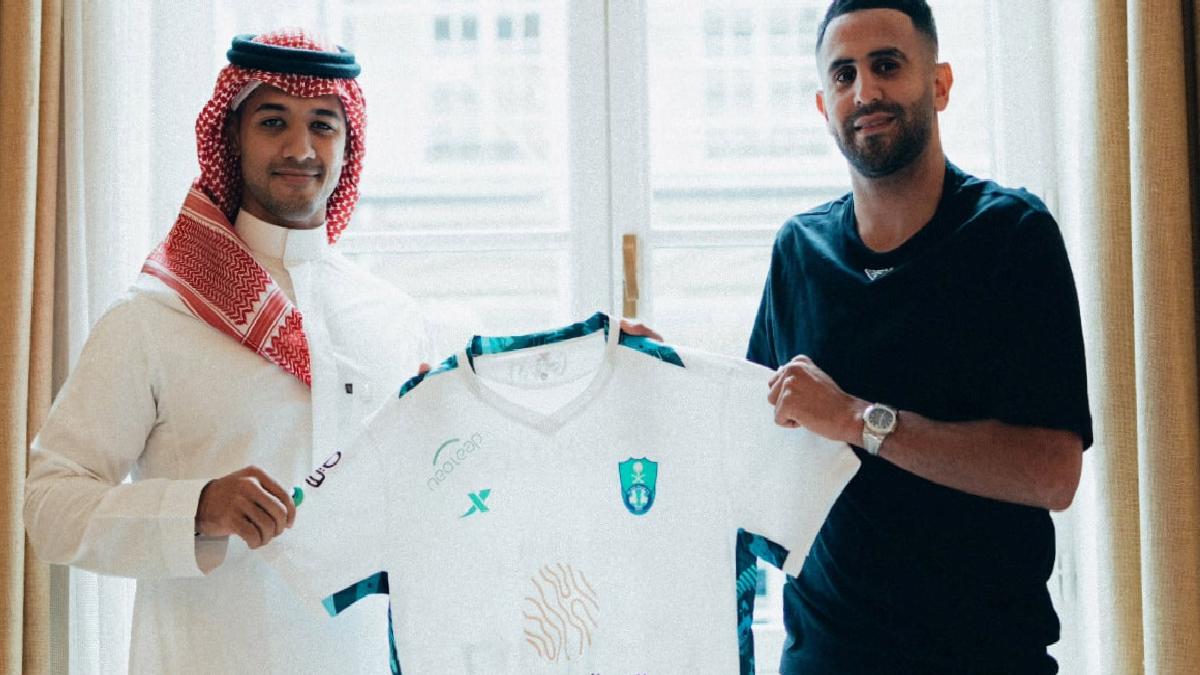 Riyad Mahrez: Suudi Arabistan'a transfer olduğum için pişman değilim