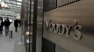 ABD'nin kredi görünümü negatife çevrildi