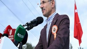 Abdulkadir Uraloğlu: Yol, köprü ve tünel ile üretim, ticaret ve turizm faaliyetlerini canlandırdık