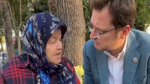 AK Parti Milletvekili Halit Yerebakan'ın yaşlı teyzeyle sohbeti