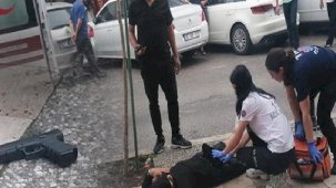 Beline koyduğu silah ateş aldı, kendini yerde buldu! O anlar kamerada