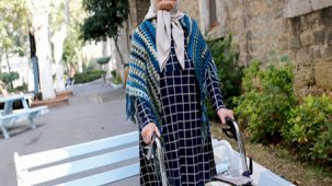 Cavide nine, mal varlığını bağışladığı Darülaceze'yi evi yaptı