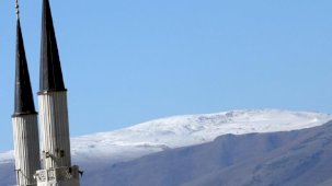 Doğu'da soğuk hava etkili oluyor! Kars ve Ardahan'da kırağı oluştu