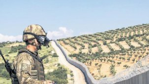 Duvar caydırıyor İHA’lar görüyor