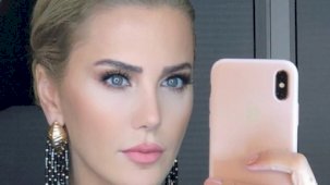 Ece Erken, Demet Şener'in sözlerini paylaşarak eski eşine göndermede bulundu