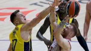 Fenerbahçe Beko sahasında Olympiakos'a geçit vermedi: 79-77
