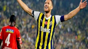 Fenerbahçe'de Edin Dzeko başarısının sırrını açıkladı: İşim kolaylaşıyor