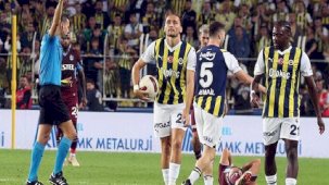 Fenerbahçe'de İsmail Yüksek'e 2'nci kırmızı kart!