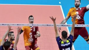 Fenerbahçe'den müthiş dönüş! Derbide Galatasaray'ı yendiler