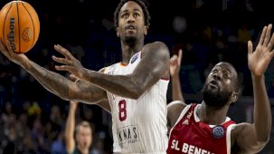 Galatasaray, Benfica'yı 20 sayı farkla mağlup etti