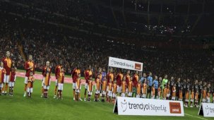 Galatasaray'da endişe! Manchester United maçı öncesinde zeminde sorun yaşandı