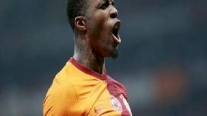 Galatasaray'da Wilfried Zaha gol sayısını 4'e çıkardı!