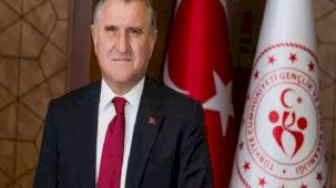 Gençlik ve Spor Bakanı Osman Aşkın Bak'tan vergisiz cep telefonu açıklaması