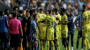 Hakem yorumcuları Kevin Rodrigues'in Oosterwolde'ye yaptığı hareketi yorumladı