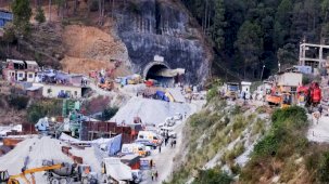 Hindistan'da çöken tünelde mahsur kalan 41 işçi için dikey sondaj yapılacak