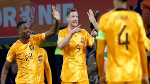 Hollanda, İrlanda'yı Weghorst'un golüyle yıktı