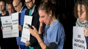 İngiltere sağlık çalışanlarından Gazze'ye destek: Gözyaşlarını tutamadılar