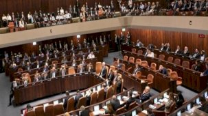 İsrail'de savaş bütçesi, hükümeti ikiye böldü