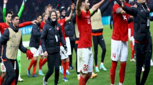 Kaan Ayhan: Taraftar evimizde hissettirdi