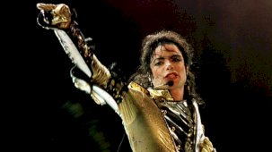 Michael Jackson'ın ceketi açık artırmada 306 bin dolara satıldı