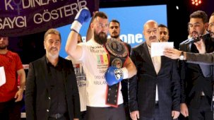 Muhammed Dursun, rakibi ringe çıkmayınca altın kemer kazandı