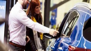 Otomobilde satışlar ekimde de gazladı