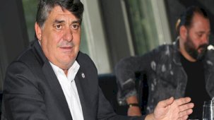 Serdal Adalı, Beşiktaş başkanlığına aday olduğunu açıkladı! İşte görüştüğü hoca...