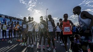 Son Dakika: 45. İstanbul Maratonu'nda Kenyalılar ipi göğüsledi! İşte kazandıkları para ödülü