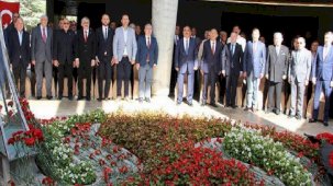 Süleyman Demirel 99. doğum gününde anıldı