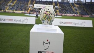 Süper Lig ekibinde olay! Başkanla kavga eden futbolcu darp raporu alıp, sözleşmesini feshetti