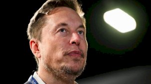 Twitter’ın değeri yarı yarıya düştü