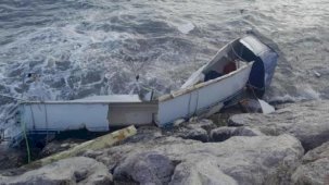 Yetkililer uyardı: Denize açılmayın! İki tekne parçalandı