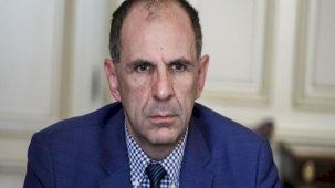 Yunanistan Dışişleri Bakanı Gerapetritis: Türkiye'yle aynı masaya oturabiliriz